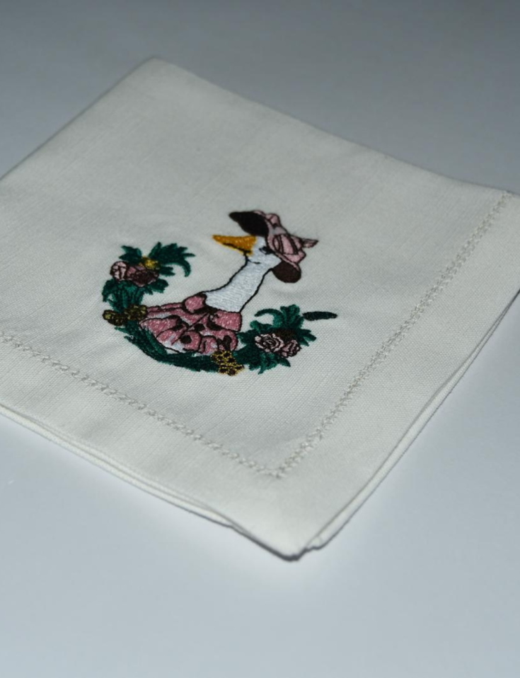 Cotton and Linen Napkin with Glamour for the Five O’Clock Tea — Elegance and Distinction for the Afternoon