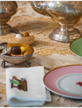 MADRE AGUIAR tea napkins