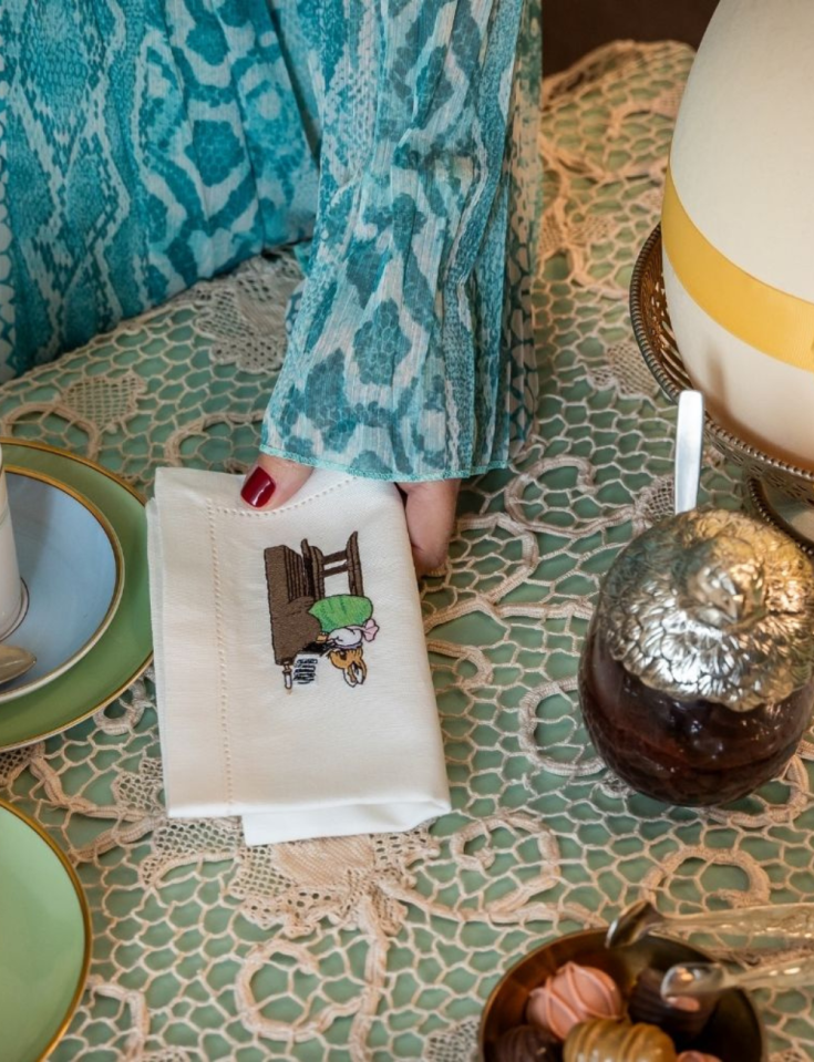 MADRE AGUIAR tea napkins