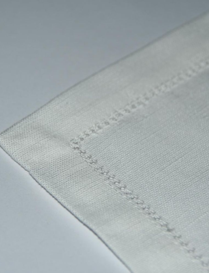 Cotton and Linen Placemat Machine-Embroidered with Exceptional Detailing: Glamour and Elegance for Dining