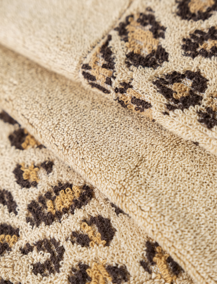 Luxury Bath Towels: Ultra-Soft, Highly Absorbent, Everyday Elegance